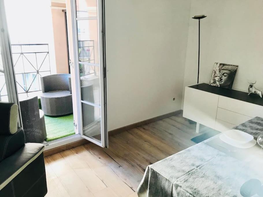 Disney Cosy Lounge Serris Kültér fotó